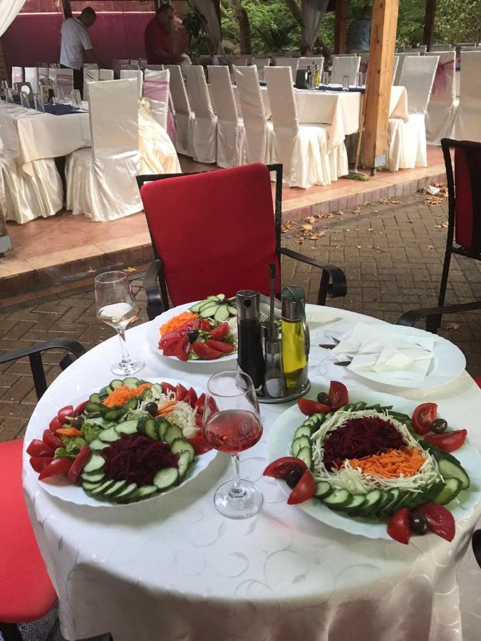 Villa Bella Boutique Hotel Kavadarci Ngoại thất bức ảnh