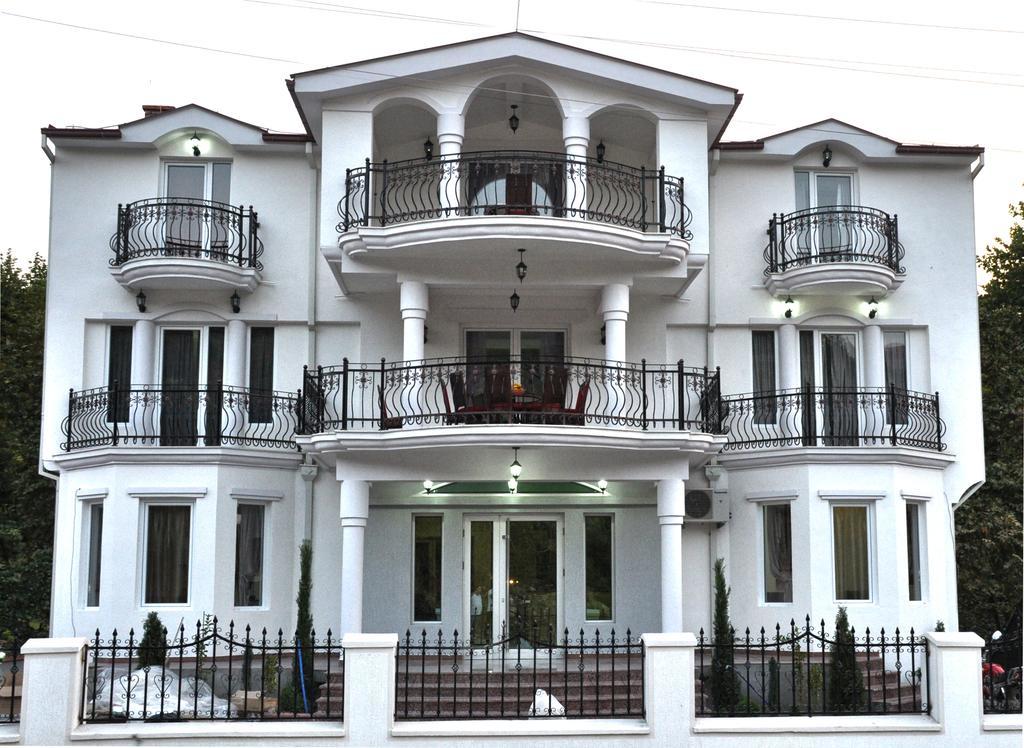 Villa Bella Boutique Hotel Kavadarci Ngoại thất bức ảnh